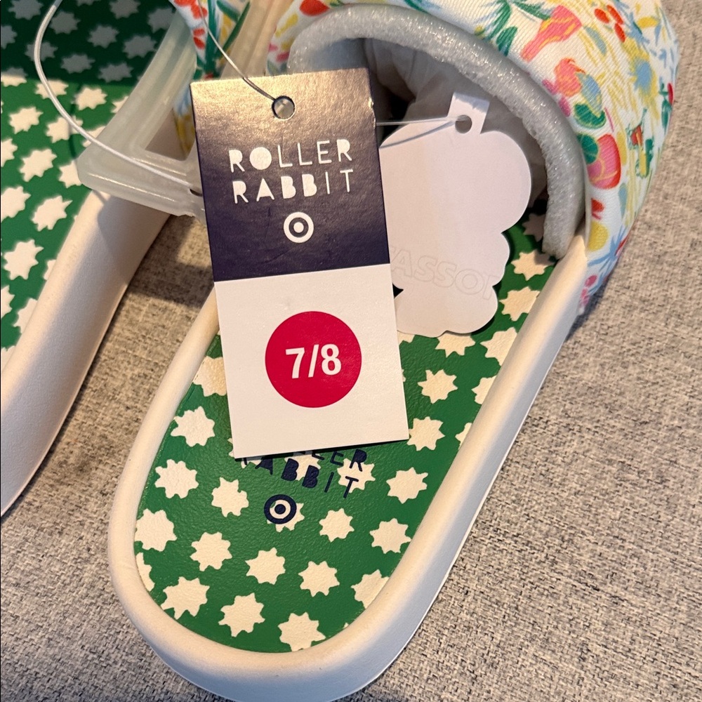 Roller Rabbit Floral Green Slides - Picture 3 of 4